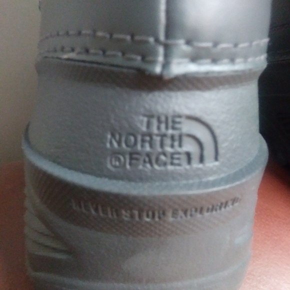 NORTH FACE WOMEN'S THERMOBALL MID BOOTS - SIZE 6 - Picture 7 of 8